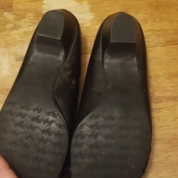 Soft Style - Picture 2 of 4